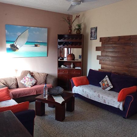 George Apartments Center Айя Напа Екстериор снимка