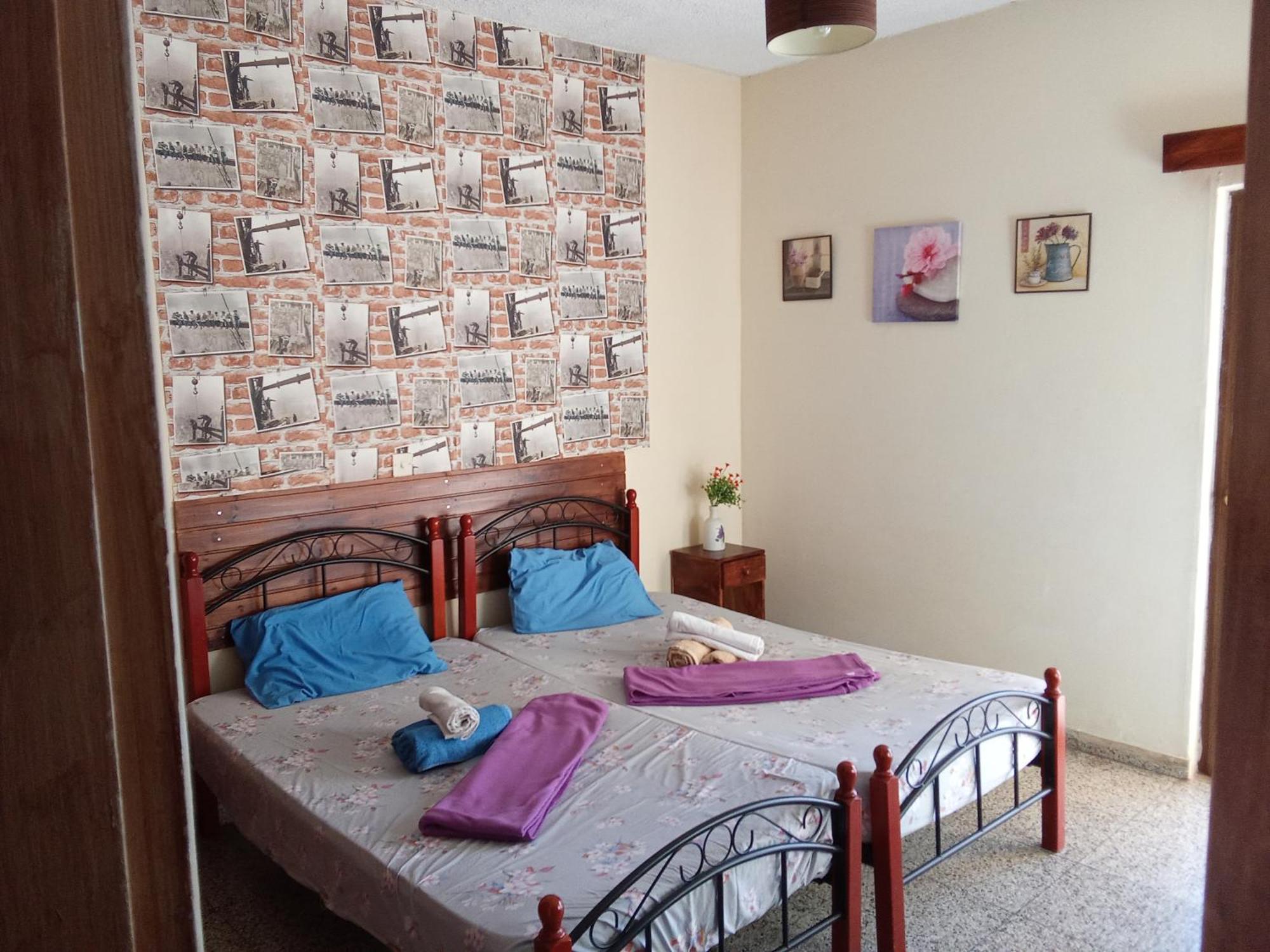 George Apartments Center Айя Напа Екстериор снимка