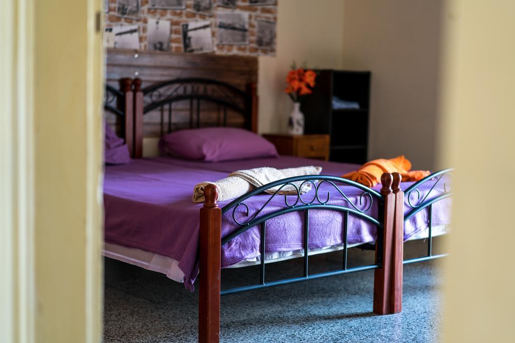 George Apartments Center Айя Напа Екстериор снимка