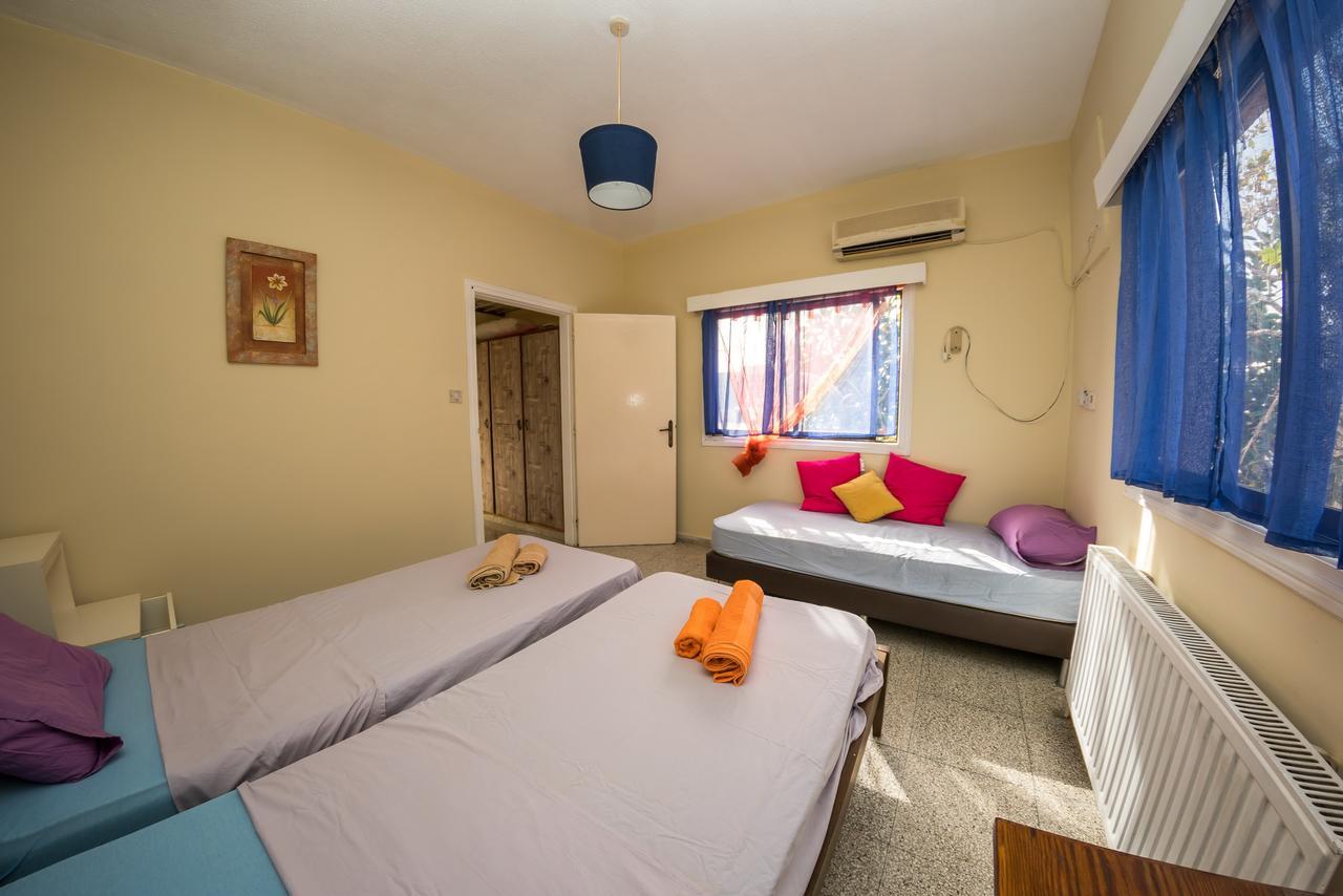 George Apartments Center Айя Напа Екстериор снимка