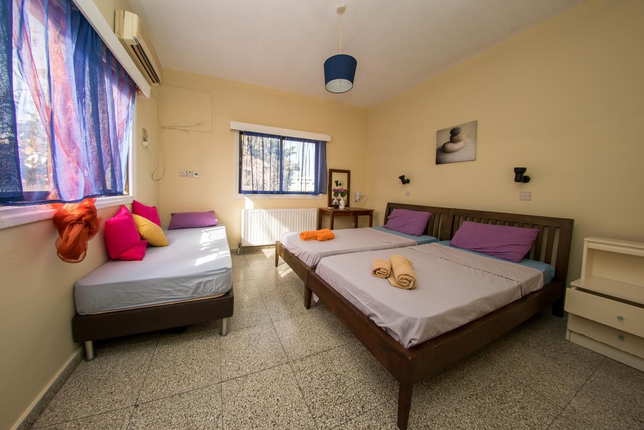 George Apartments Center Айя Напа Екстериор снимка